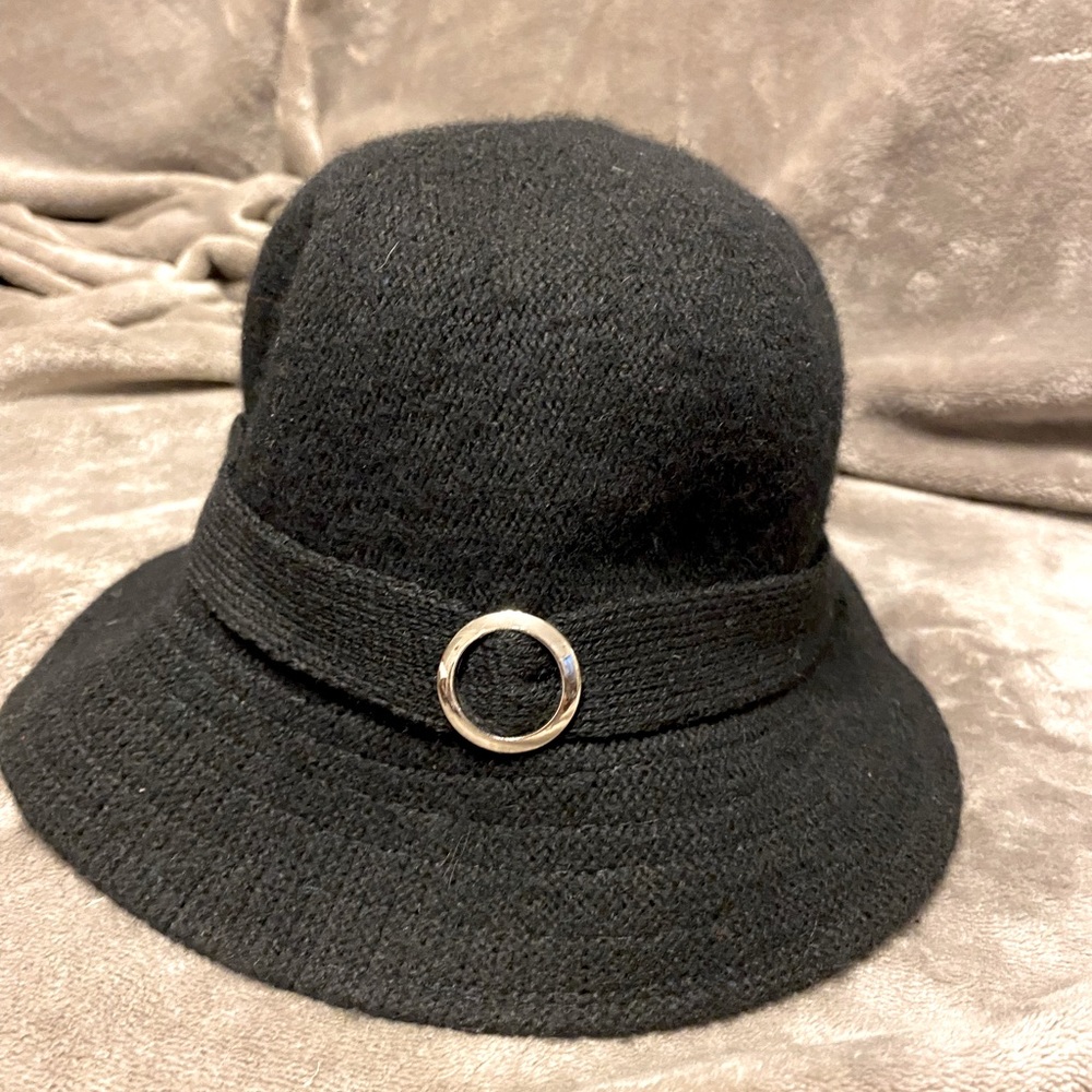 High quality vintage hat.